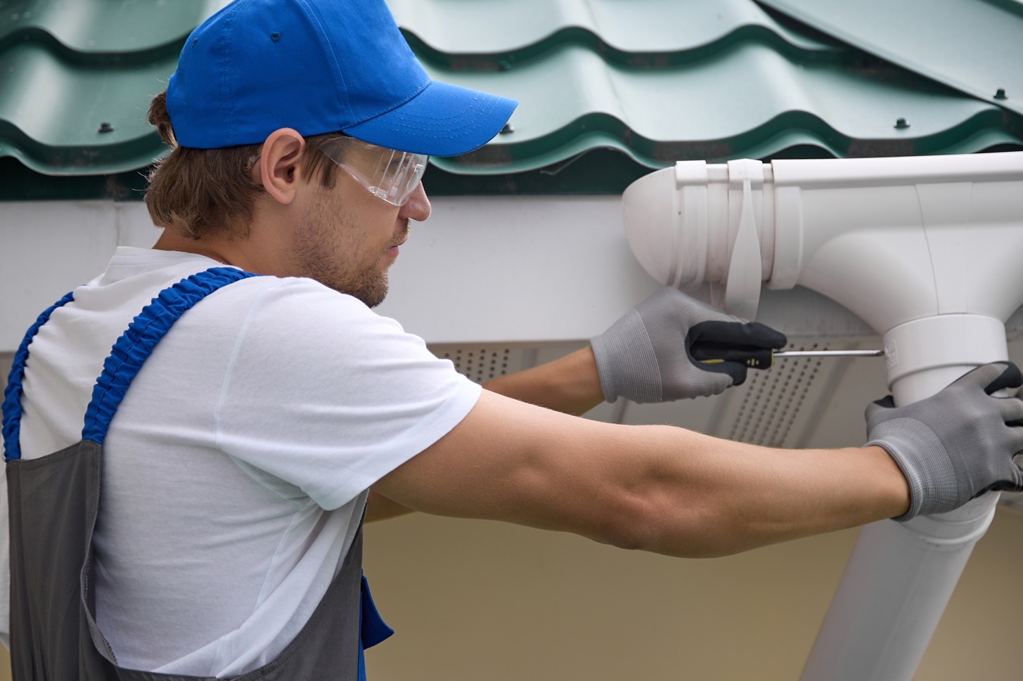 Gutter Cleaning Repair and Maintenance