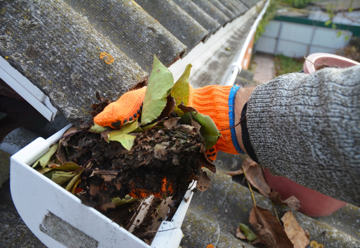 Best Gutter Services in Round Mountain, Texas 78663